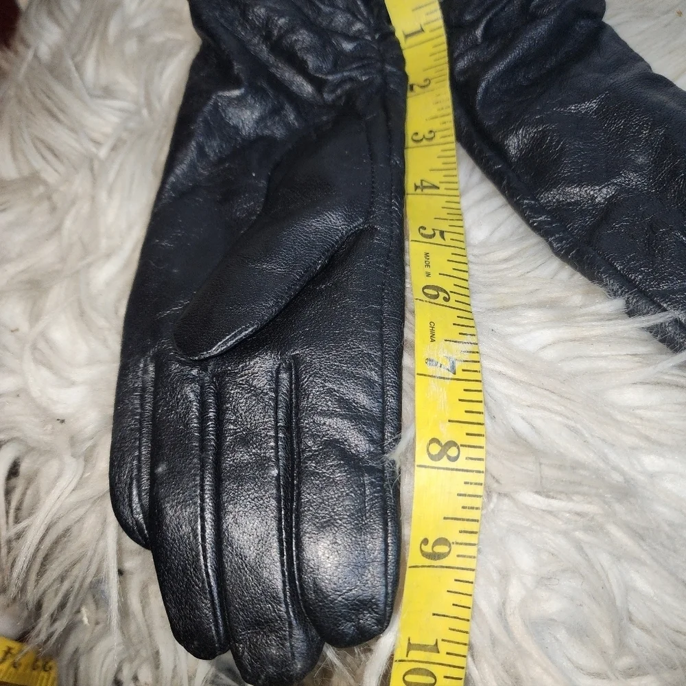 Renees NYC Black Leather Loves With Snow Leopard Lining NWT